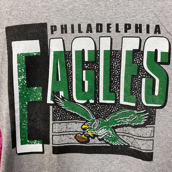 NFL Junk Food Philadelphia Eagles Gray Tshirt size XS - Picture 2 of 4